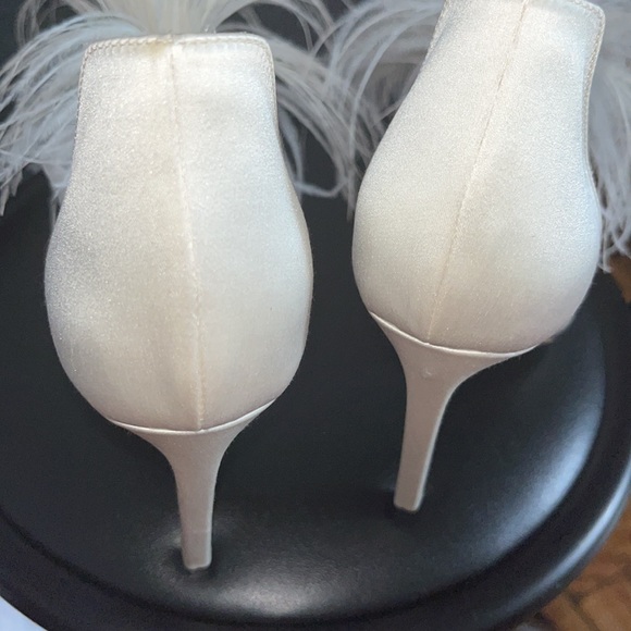 Jimmy Choo crystal Ostrich feathers saying heels - Picture 3 of 9